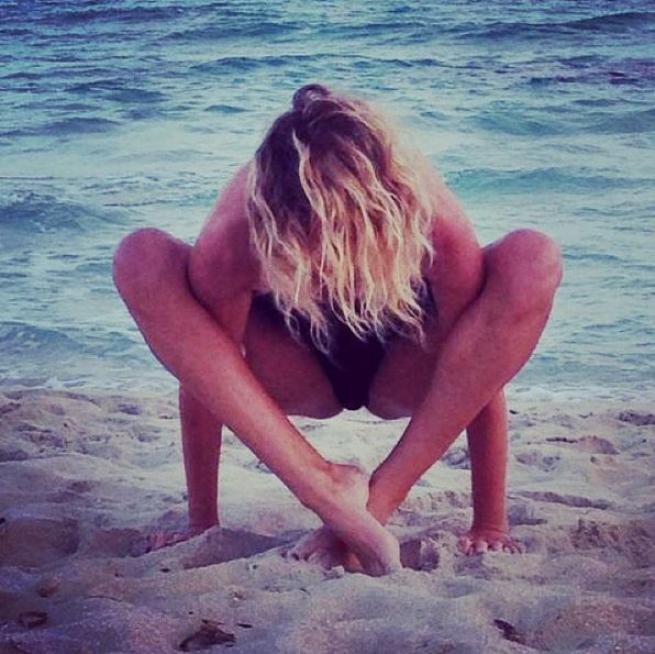 Alessia Marcuzzi yoga