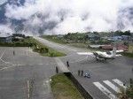 aeroporti più pericolosi al mondo-Tenzing-Hillary Airport, in Nepal;