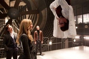Raven/Mystica (Jennifer Lawrence) e Hank/Bestia (Nicholas Hoult) in una scena di X-Men: L'inizio (2011).