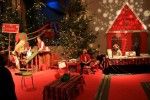 Elfi postini nella Casa di Babbo Natale