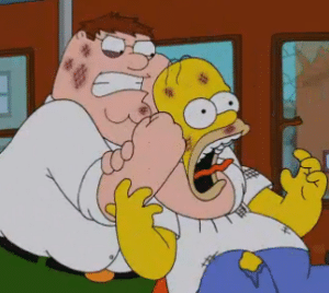 Peter e Homer litigano sulla birra migliore, immagine tratta dal trailer di The Family Guy.