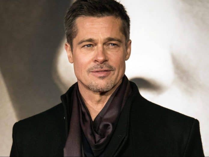 Brad Pitt in cappotto