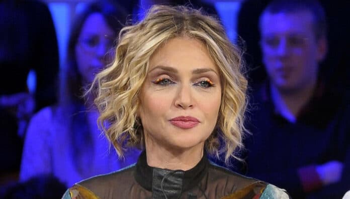 Paola Barale sosia di Madonna: la gaffe della cantante