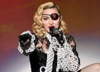 Madonna hot in certo: fa allusioni al sesso orale