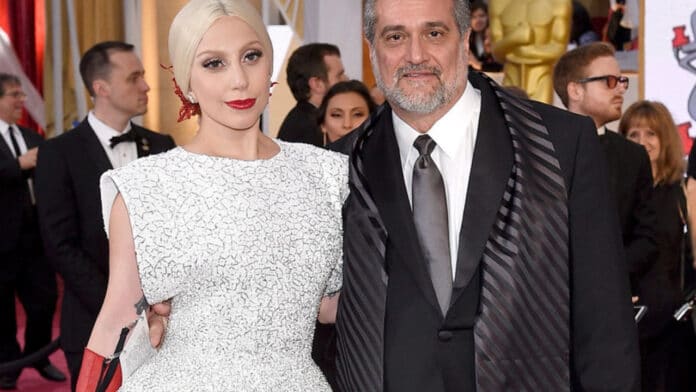 Lady Gaga: il papà Joe Germanotta riceve critiche per una raccolta fondi