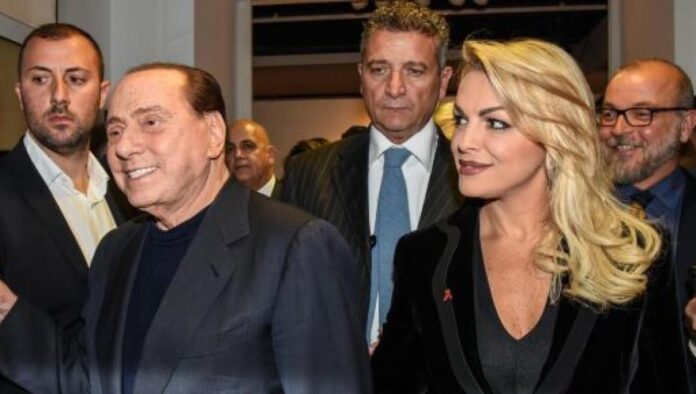 Tra Silvio Berlusconi e Francesca Pascale è successo qualcosa di burrascoso secondo Vittorio Feltri